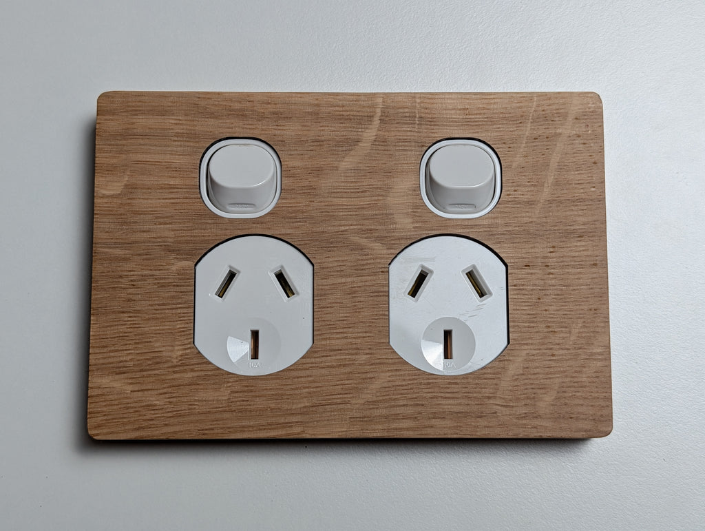Oak Double Outlet