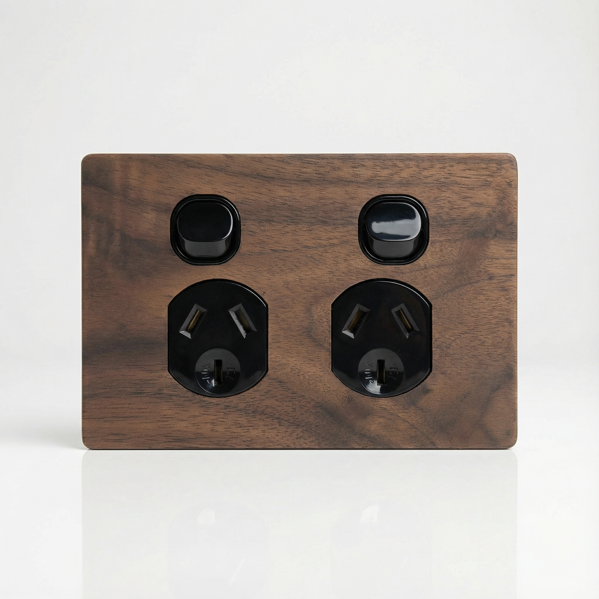 Walnut Double Outlet – Timber Plates